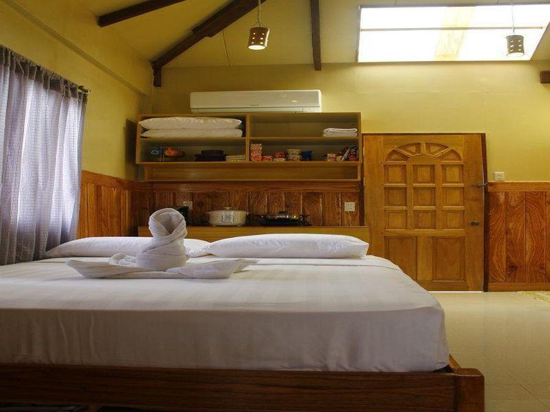 Panglao Claire'S Cabin Bed & Breakfast Exterior photo